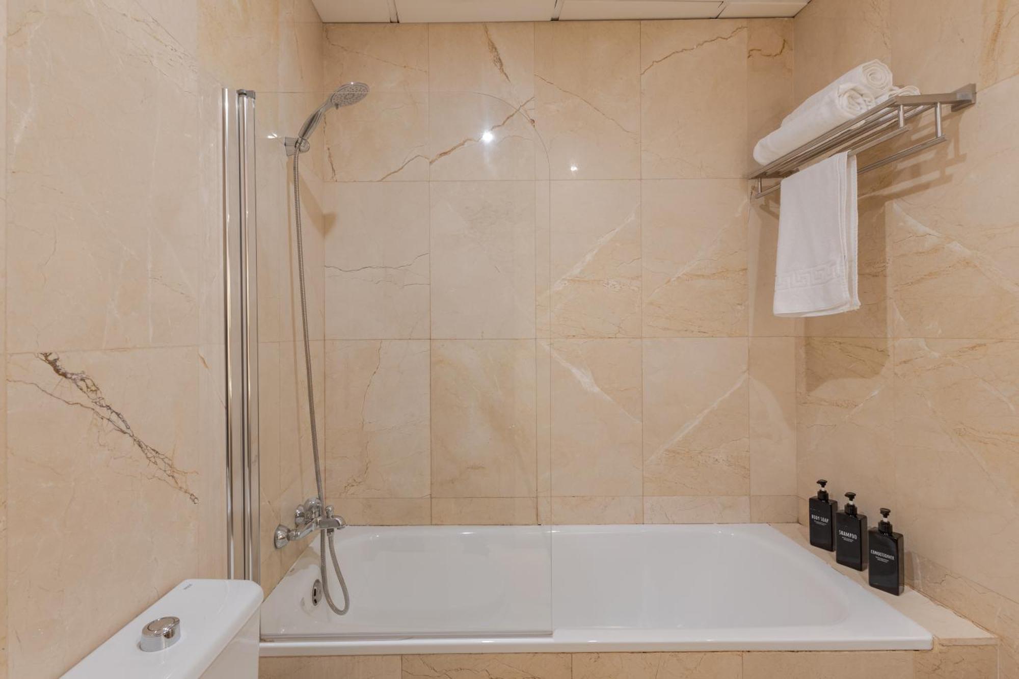Mad Coco Aparts & Suites Centro Sol Madrid Dış mekan fotoğraf